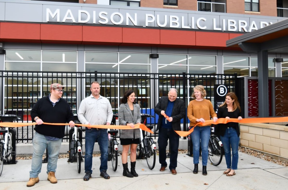 pinney ribbon cutting pinney ribbon cutting